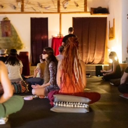 Nadabrahma Meditation, Humming and hand movements bringing harmony
